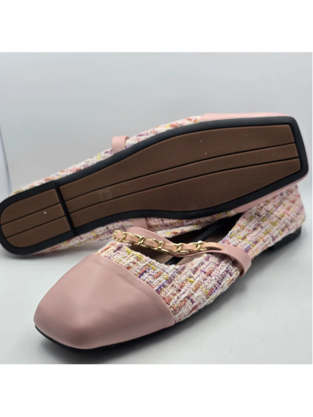 Women's Unbranded Tweed Flats with Gold Chain Detail, Pink, Size 11